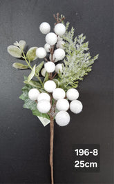 Crenguță artificială de Crăciun cu bobițe albe și efect de zăpadă, 25 cm, set 10 bucăți